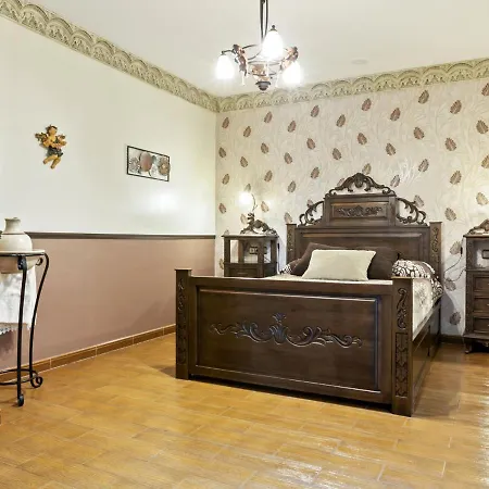 Vintage In With Jacuzzi Holiday home Ronda
