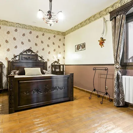 Vintage In With Jacuzzi