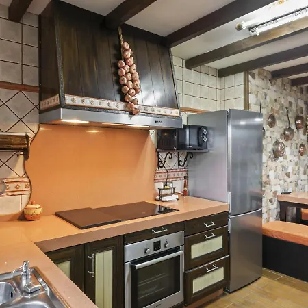 Vintage In With Jacuzzi Holiday home